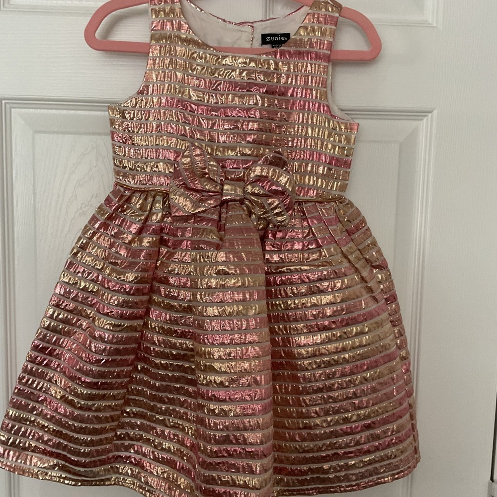 NEW Shimmering Pink and Gold Formal Metallic Little Girls Dress size 5 by Zunie